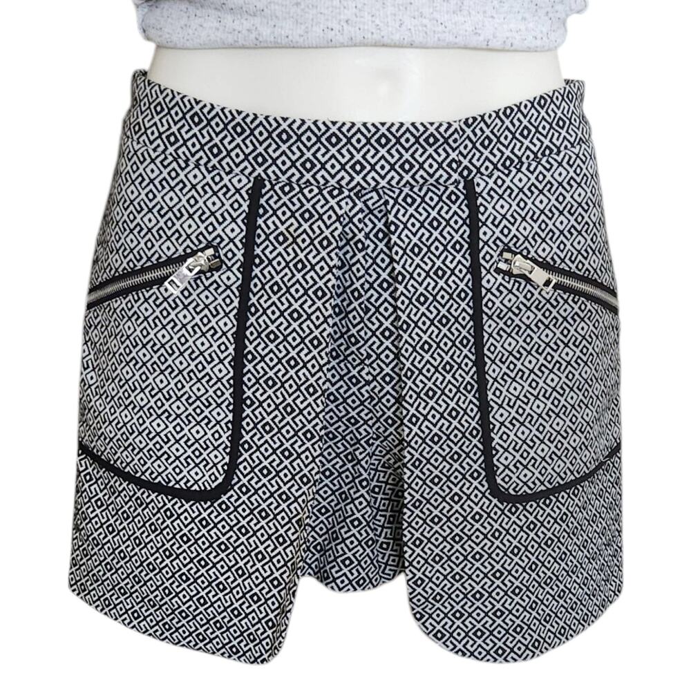 INTERMIX Sandy patterned geo skort mini skirt dress shorts black gray Size P XS